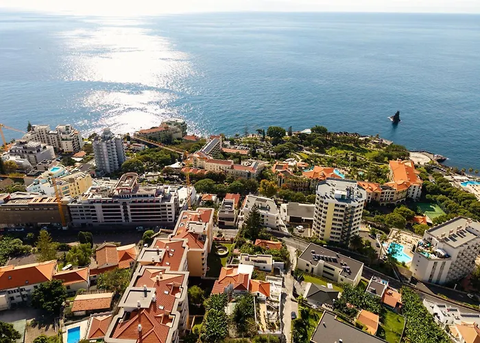 Favila By Madeira Dream *